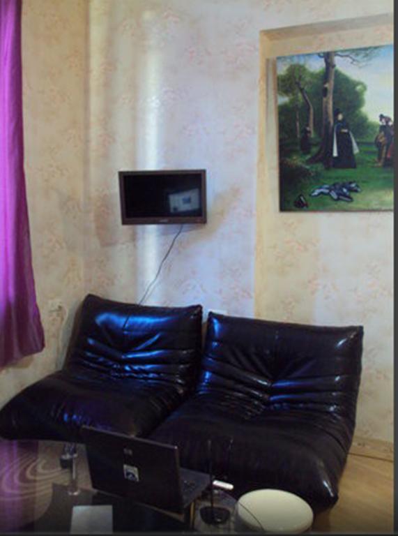 Evrika Apartments On Rustaveli Avenue Tiflis Oda fotoğraf